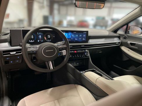 Used 2024 Hyundai Sonata SEL image 17