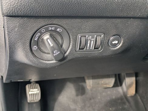 Used 2022 Dodge Challenger SXT w/ Blacktop Package image 14