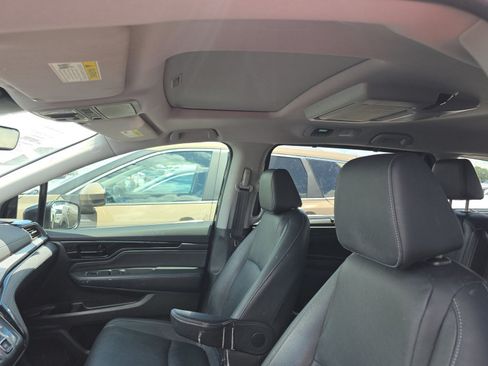 Used 2023 Honda Odyssey Touring image 11