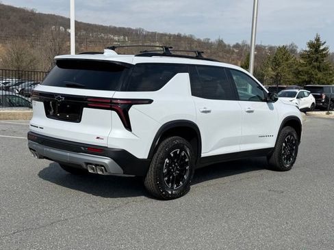 New 2026 Chevrolet Traverse Z71 w/ Driver Confidence Package AWD/4WD image 13