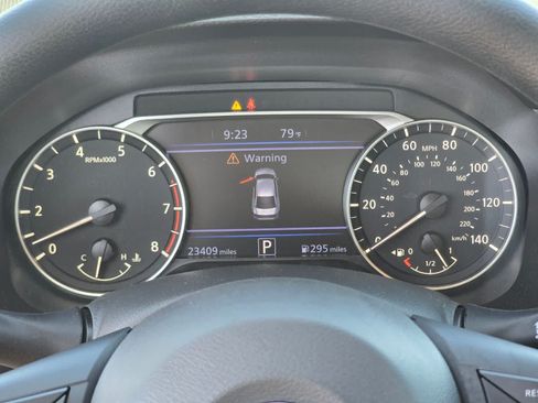 Used 2025 Nissan Altima 2.5 SV FWD image 29