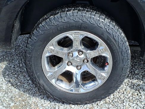 Used 2018 RAM 1500 Laramie w/ Protection Group AWD/4WD image 15