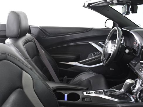 Used 2016 Chevrolet Camaro LT image 23