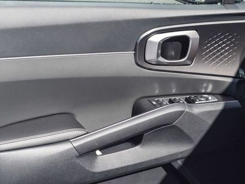 New 2024 Kia Sorento LX FWD image 22