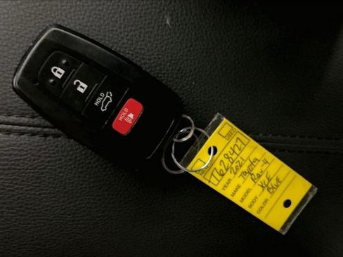 Used 2021 Toyota RAV4 XLE Premium AWD/4WD image 11