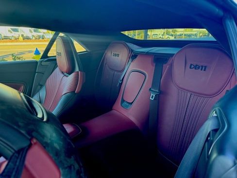 Used 2019 Aston Martin DB11 Volante image 6