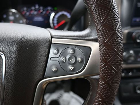 Used 2016 GMC Sierra 2500 Denali w/ Suspension Package, Off-Road image 18