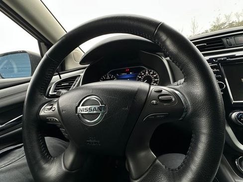 Used 2019 Nissan Murano S image 22