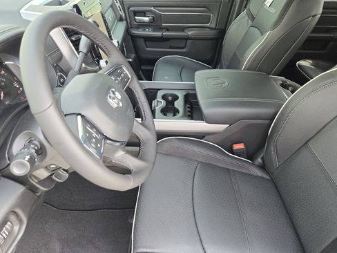 New 2026 RAM 2500 Laramie w/ Sport Appearance Package AWD/4WD image 11