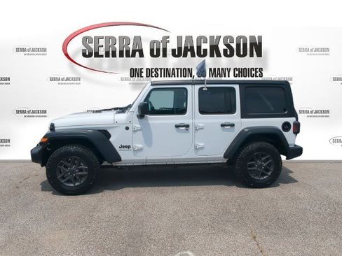 Used 2024 Jeep Wrangler Unlimited Sport AWD/4WD image 6