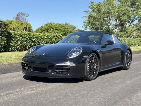 Used 2015 Porsche 911 Targa 4S image 1