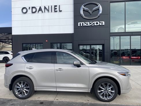 New 2025 MAZDA CX-5 AWD 2.5 S w/ Premium Plus Pkg image 2