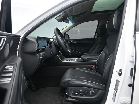 Used 2025 Genesis GV80 3.5T Advanced image 26