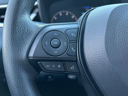 Used 2025 Toyota Corolla LE FWD image 19