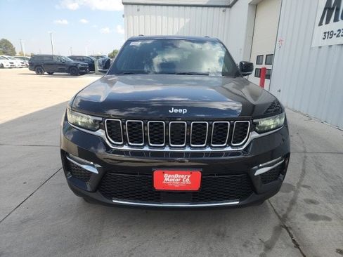 New 2025 Jeep Grand Cherokee Limited image 8