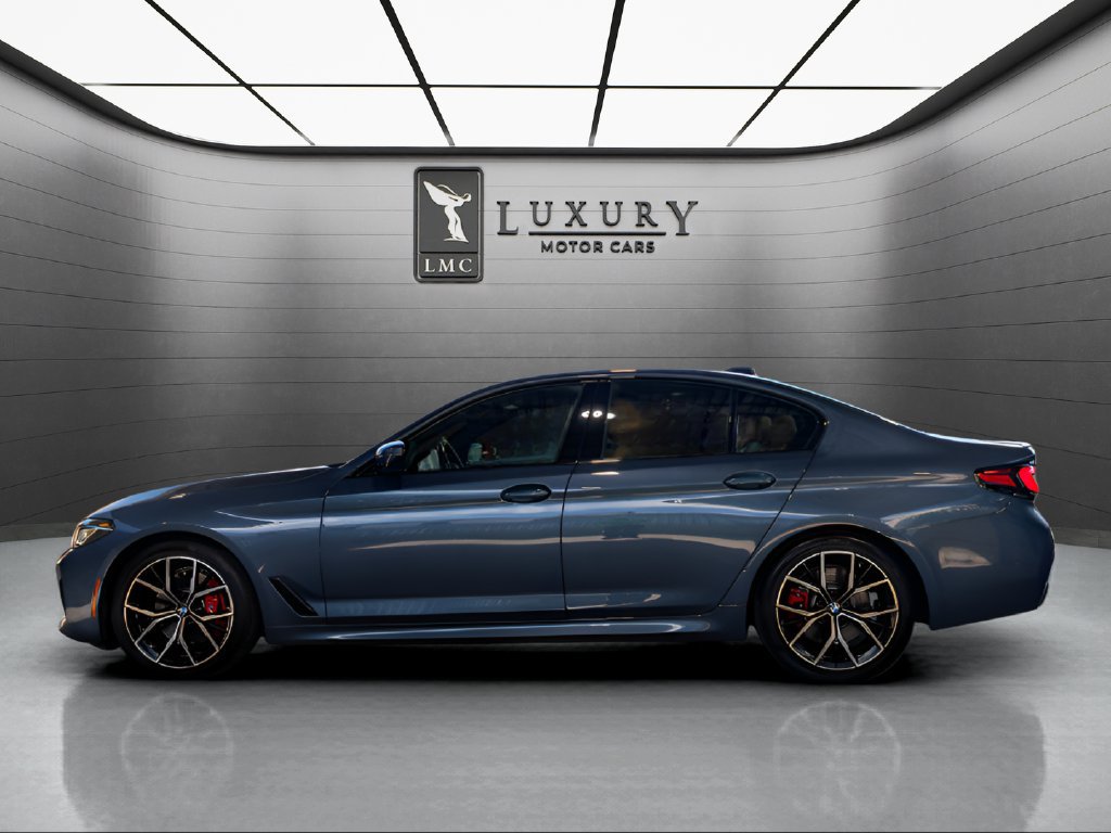 Used 2023 BMW 530i w/ M Sport Package RWD image 5