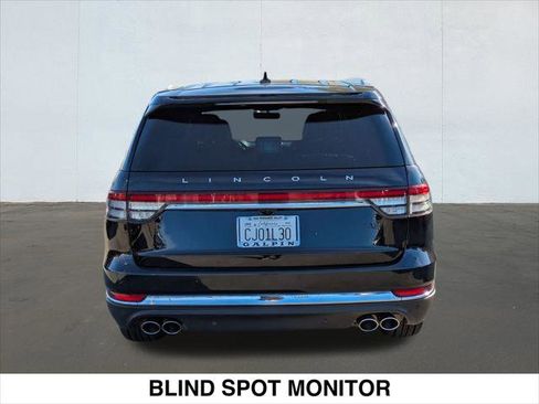 Used 2023 Lincoln Aviator Reserve w/ Equipment Group 201A image 4