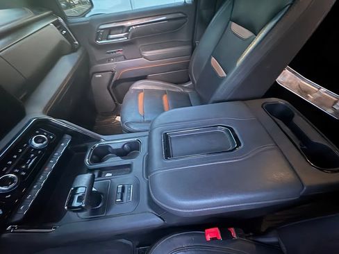 Used 2022 GMC Sierra 1500 AT4 w/ AT4 Premium Package AWD/4WD image 13