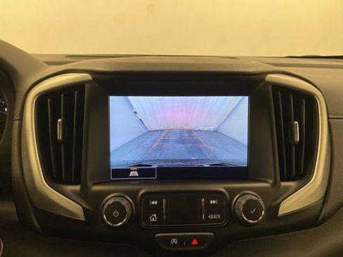 Certified 2024 GMC Terrain SLT w/ Infotainment Package II image 12