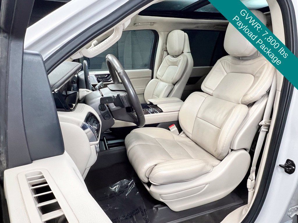 Used 2021 Lincoln Navigator L Reserve w/ Luxury Package AWD/4WD image 7