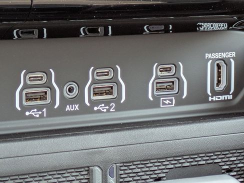 New 2026 RAM 2500 Limited AWD/4WD image 26