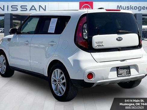 Used 2019 Kia Soul + FWD image 4