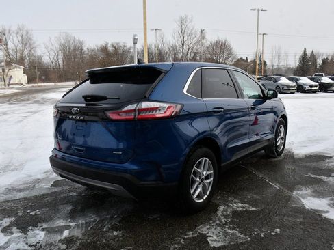 Used 2023 Ford Edge SEL w/ Convenience Package image 6