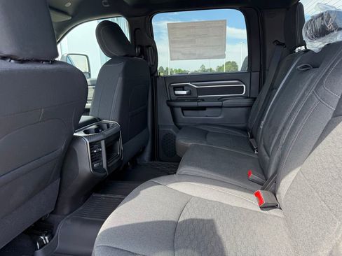 New 2026 RAM 2500 Big Horn AWD/4WD image 22
