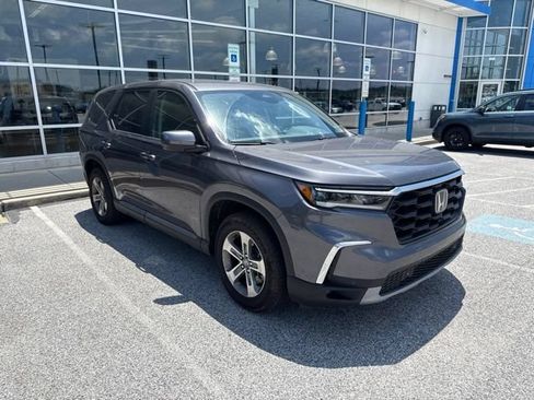 Used 2025 Honda Pilot EX-L image 1