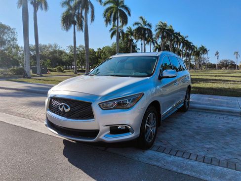 Used 2020 INFINITI QX60 Luxe FWD image 2