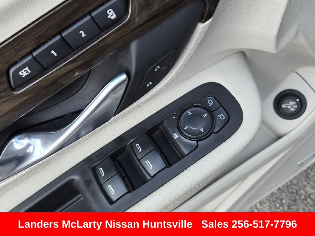 Used 2019 GMC Terrain Denali w/ Advanced Safety Package AWD/4WD image 23