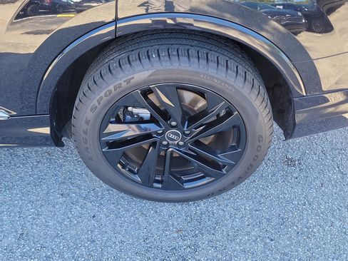Used 2021 Audi Q7 3.0T Premium Plus w/ Premium Plus Package AWD/4WD image 41