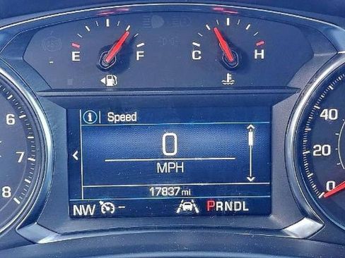 Used 2023 Chevrolet Equinox LT w/ LPO, Floor Liner Package image 29