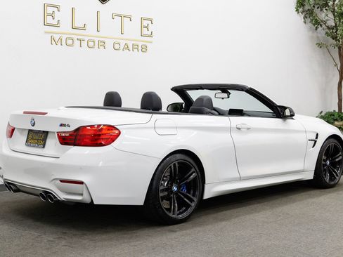 Used 2015 BMW M4 Convertible image 11