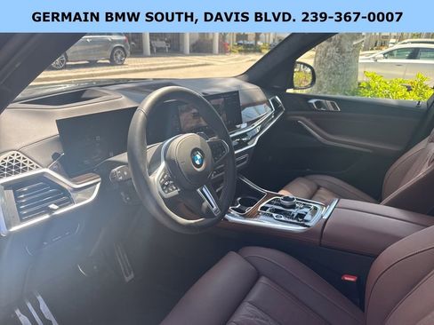 Used 2025 BMW X7 M60i image 49