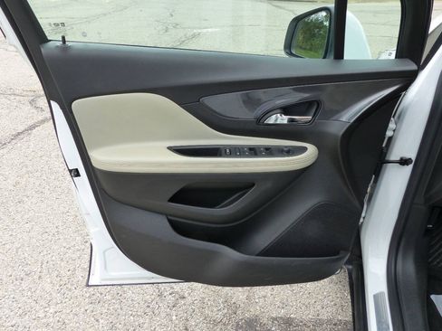 Used 2019 Buick Encore Essence w/ Experience Buick Package AWD/4WD image 20