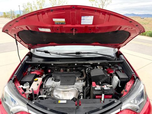 Used 2016 Toyota RAV4 LE AWD/4WD image 11