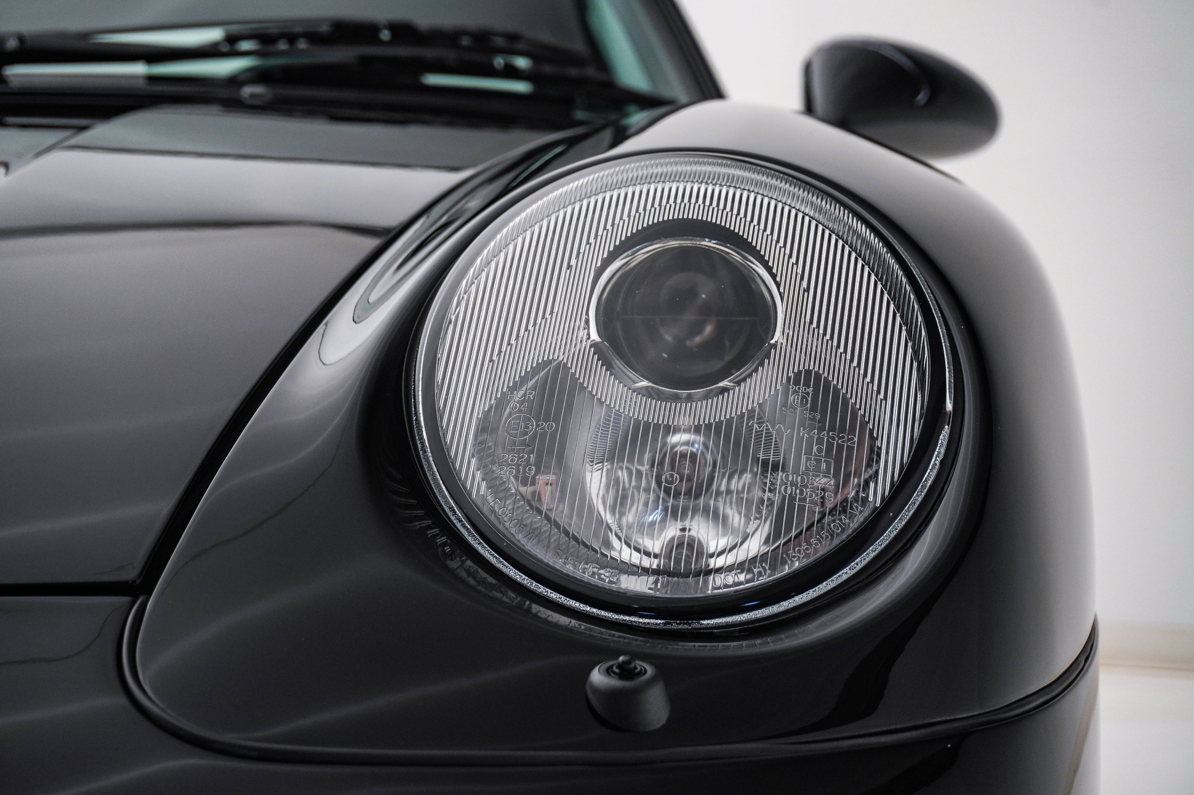 Used 1997 Porsche 911 Turbo AWD/4WD image 3