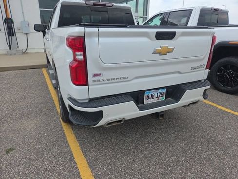 Used 2022 Chevrolet Silverado 1500 High Country w/ Safety Package II AWD/4WD image 3