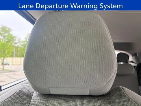 Used 2023 Toyota Sienna LE AWD/4WD image 16