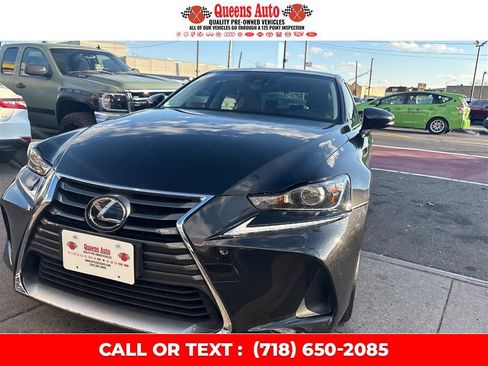 Used 2019 Lexus IS 300 F Sport image 40