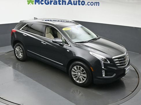 Used 2019 Cadillac XT5 Luxury AWD/4WD image 3