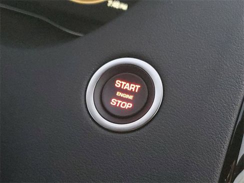 New 2024 Jaguar E-PACE R-Dynamic SE image 30