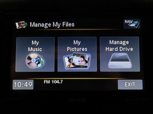 Used 2017 Jeep Wrangler Unlimited Sahara w/ Connectivity Group image 18