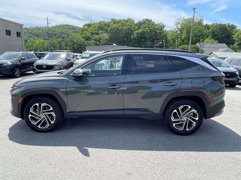 Used 2025 Hyundai Tucson Limited AWD/4WD image 2