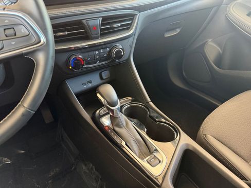 Used 2025 Buick Encore GX Preferred FWD image 40