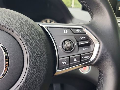 Used 2025 Acura RDX SH-AWD image 26