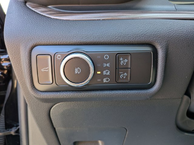 Used 2023 Ford Explorer Limited w/ Limited Technology Package AWD/4WD image 18