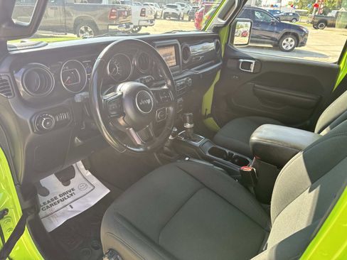 Certified 2021 Jeep Wrangler Unlimited Sport w/ Technology Group image 17