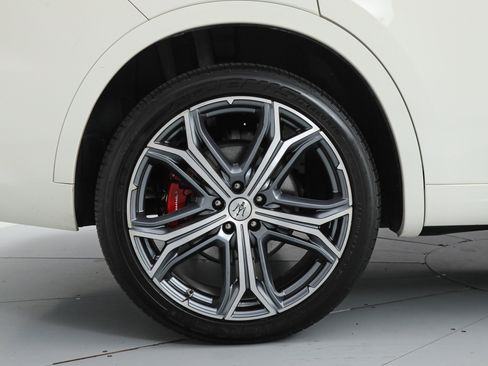 Certified 2022 Maserati Levante GT AWD/4WD image 23